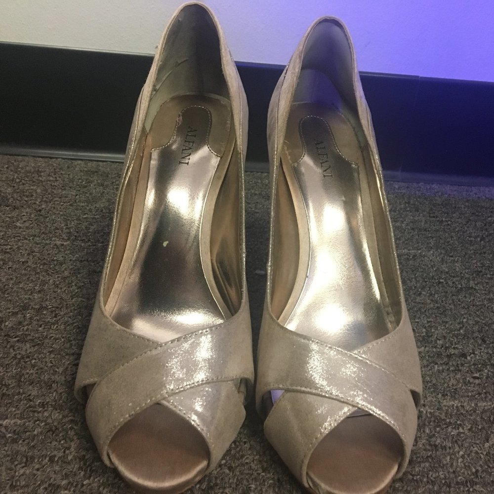 Alfani Heels - Picture 4 of 6